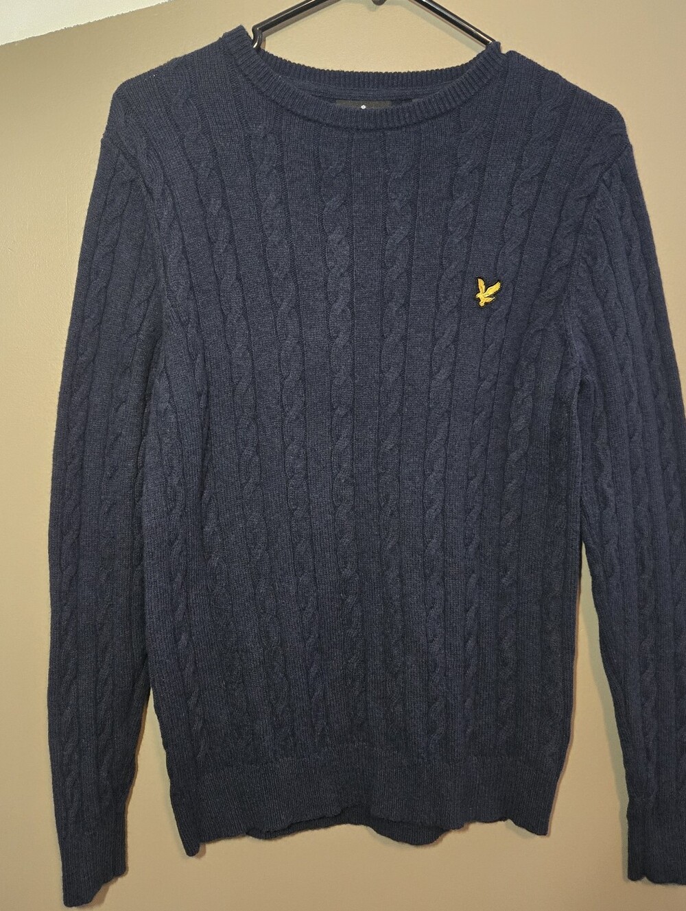 Lyle & Scott Men's Cable Knit Crewneck Navy With Logo Patch Size Small Wool